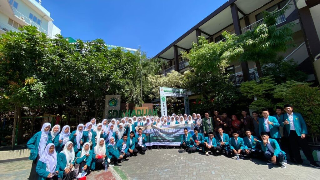 Prodi PGMI FAI Unwahas Lakukan Kuliah Kerja Lapangan (KKL) ke SD Khadijah Surabaya